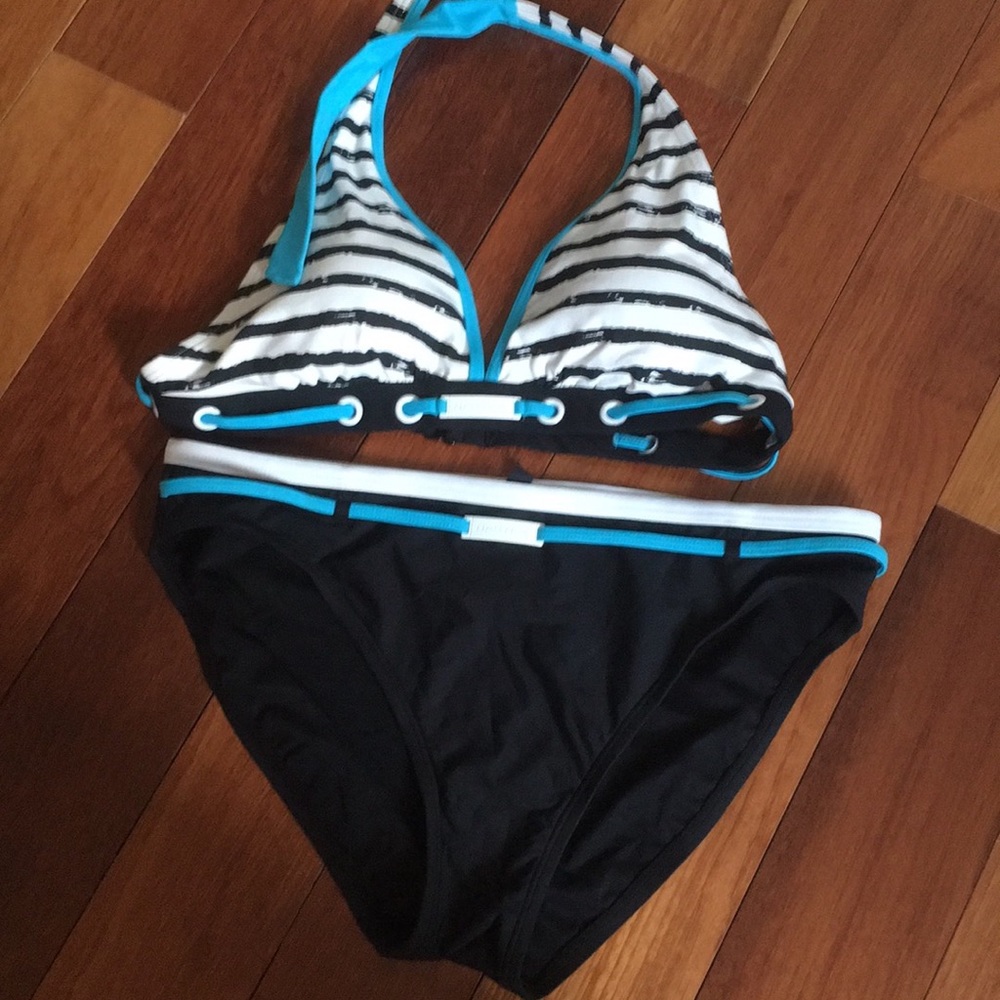 Swimwear Bikini Top & bottoms Nautica